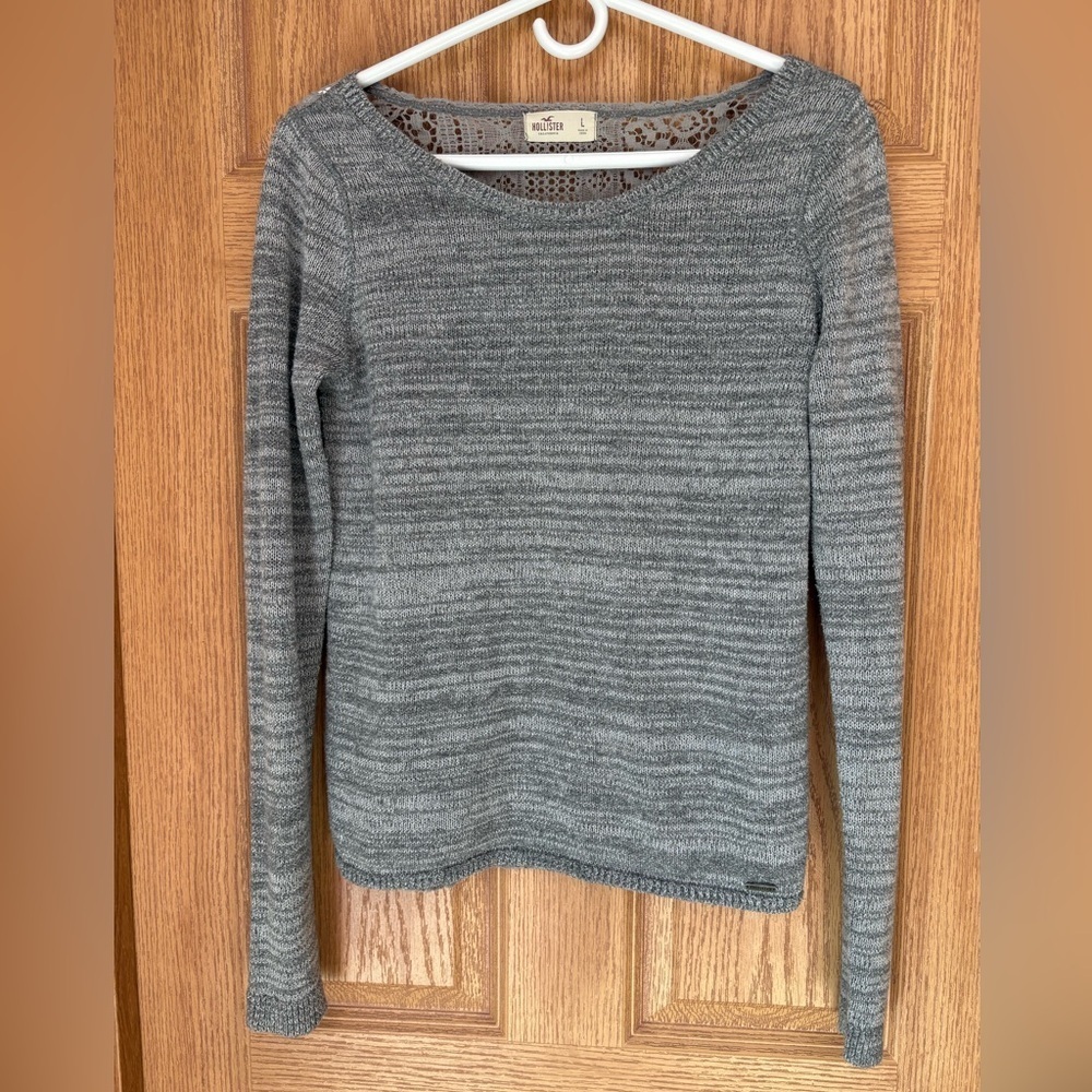 Hollister Women's Grey Pullover Knit Sweater Size L Scoop Neck Top lace back